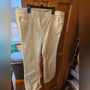 Womens Crop Jeans